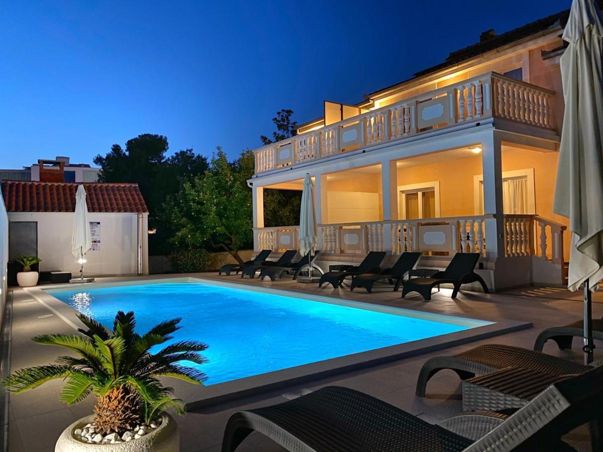 Apartments Saric Biograd Na Moru Exterior photo