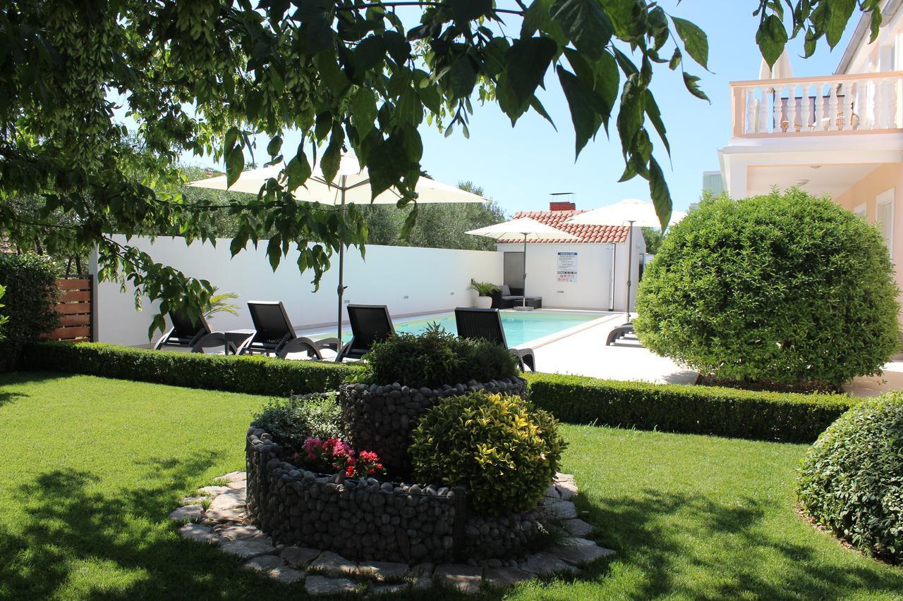 Apartments Saric Biograd Na Moru Exterior photo