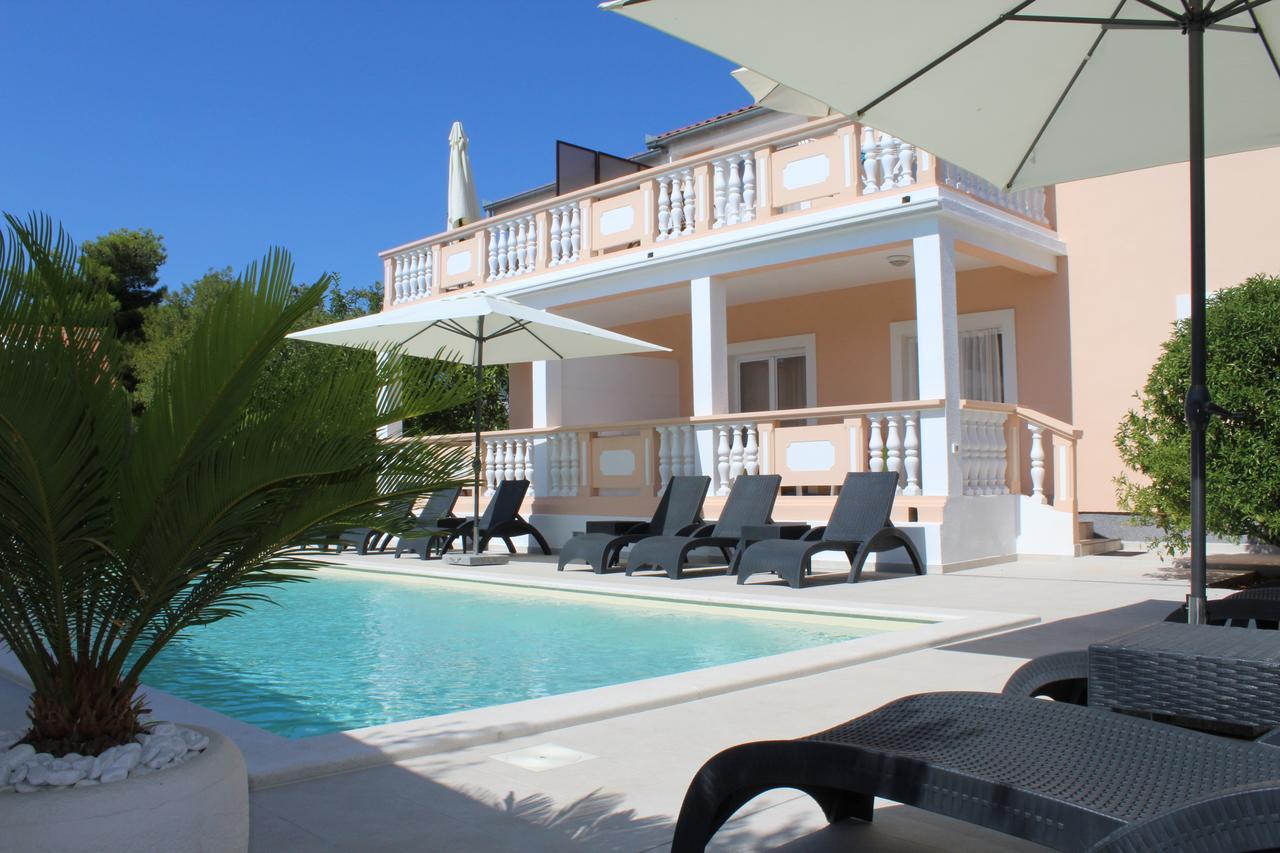 Apartments Saric Biograd Na Moru Exterior photo