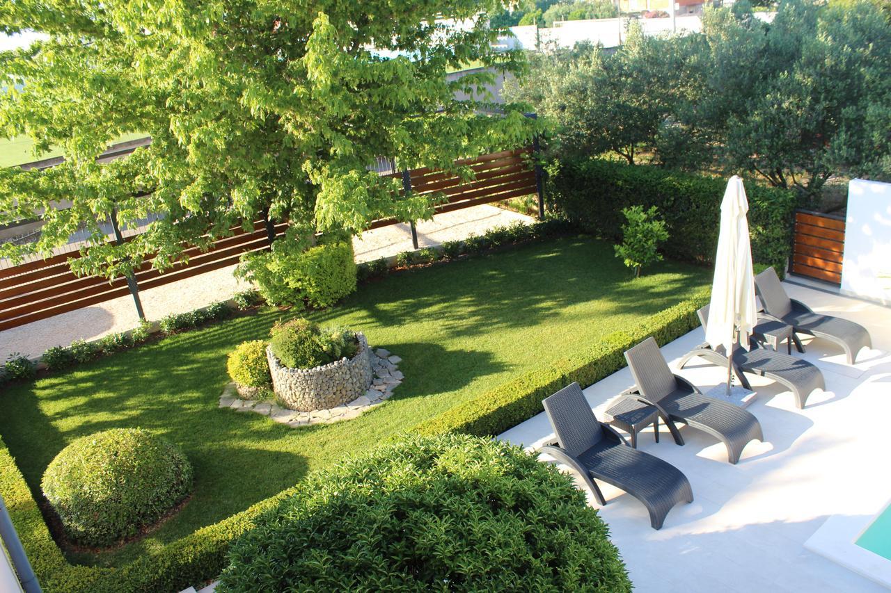 Apartments Saric Biograd Na Moru Exterior photo